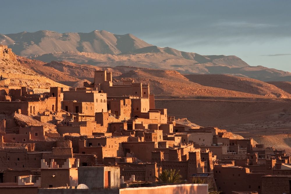 Resa till Marocko: Upptäck en fängslande och varierad destination